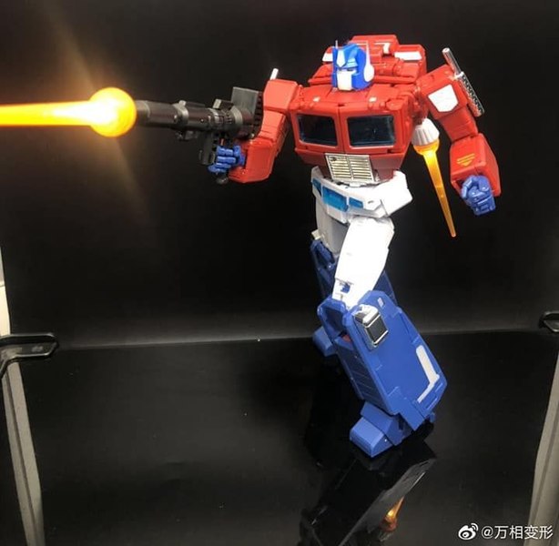 KO MP44 New Testshots Show Starscream Head, Jetpack, Alt More, More  (3 of 9)